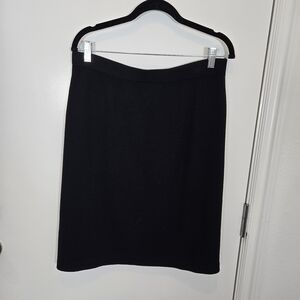 St. John Classic Black Pencil Skirt